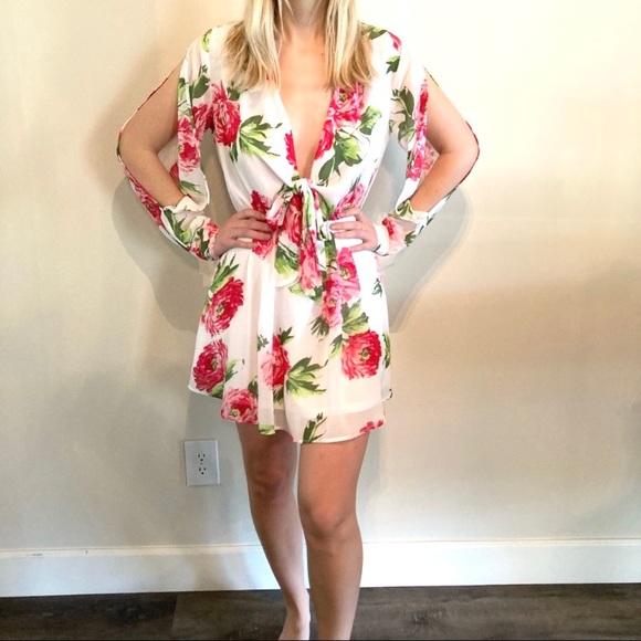 Cotton Candy Dresses & Skirts - Cotton Candy Long Sleeve Floral Dress Size Small